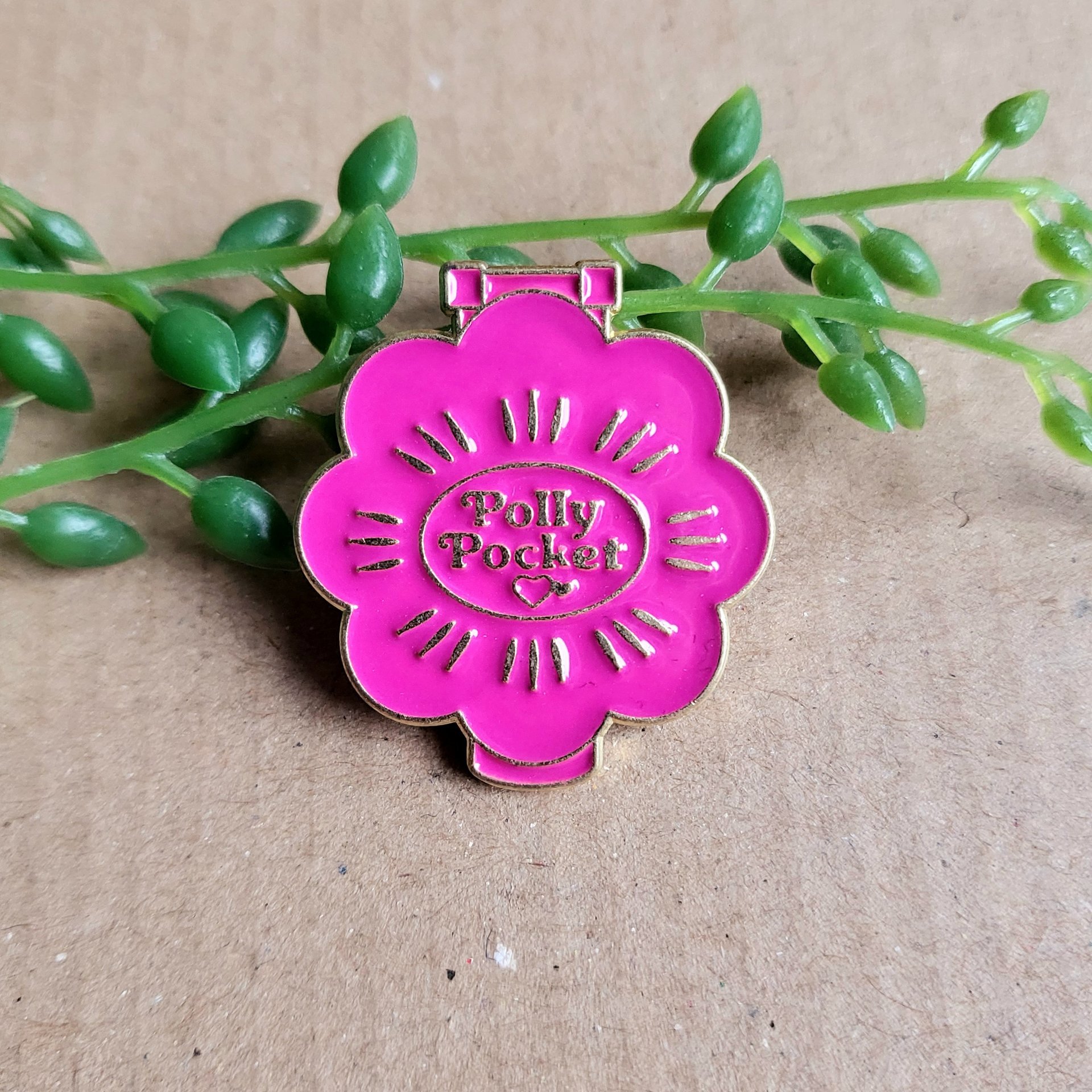 Polly Pocket Flower pin badge