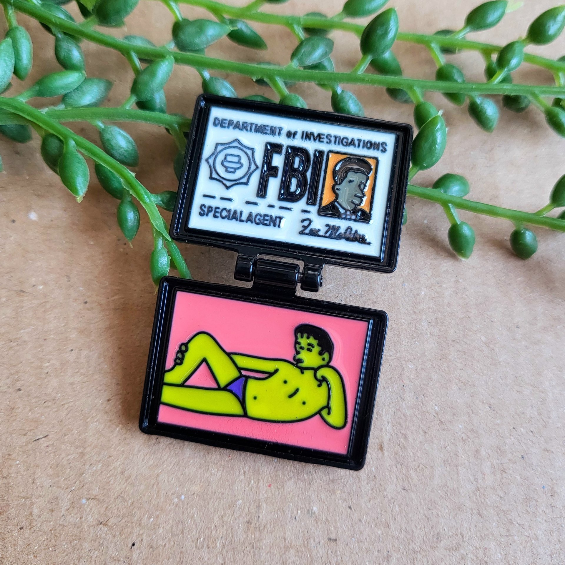 Simpsons X Files Enamel Pin badge