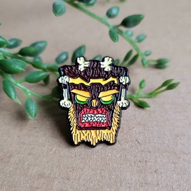 Crash Bandicoot enamel pin badge