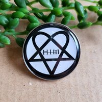 HIM Heartagram pin badge