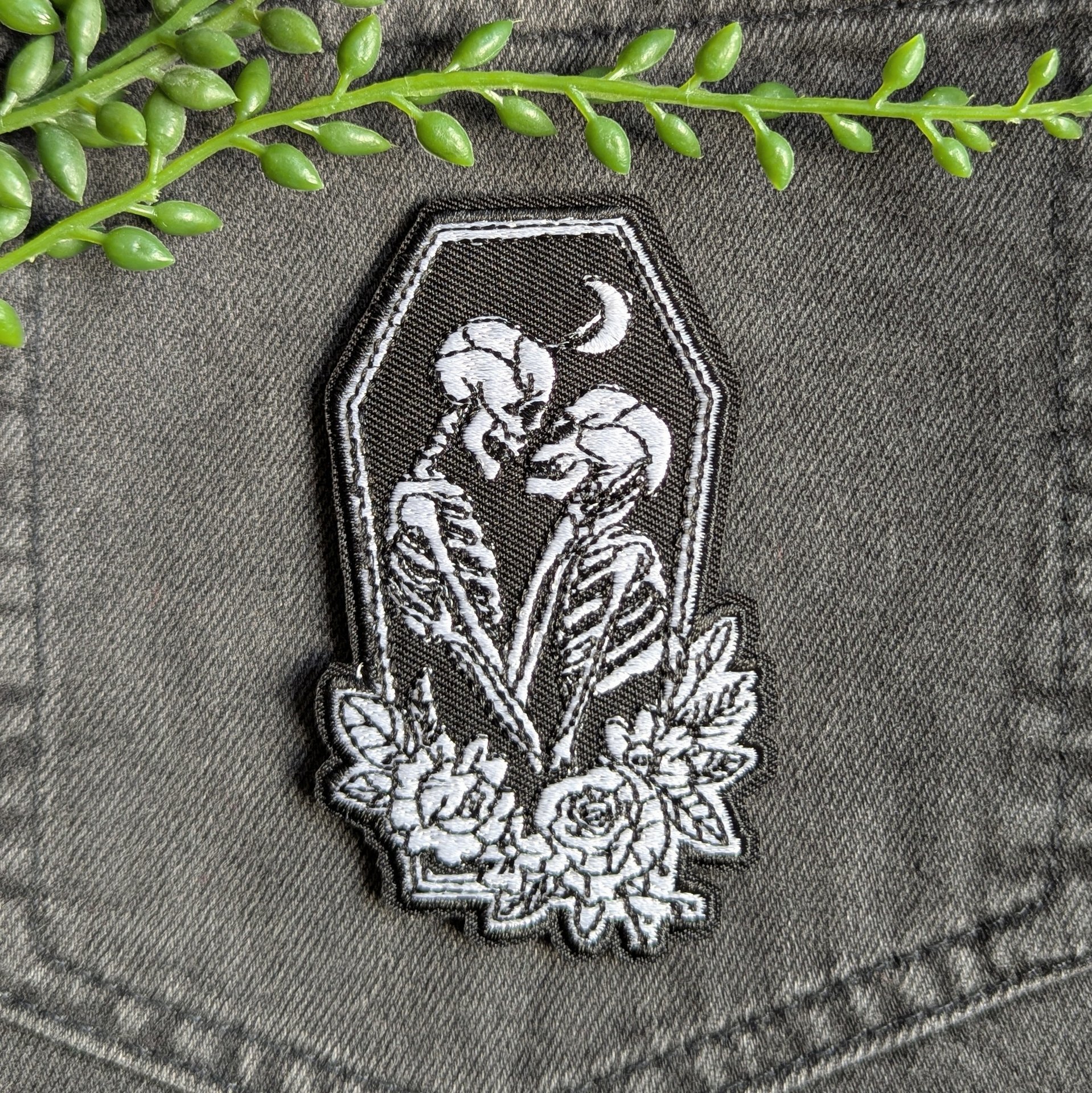Skeleton Lovers Iron-on Patch