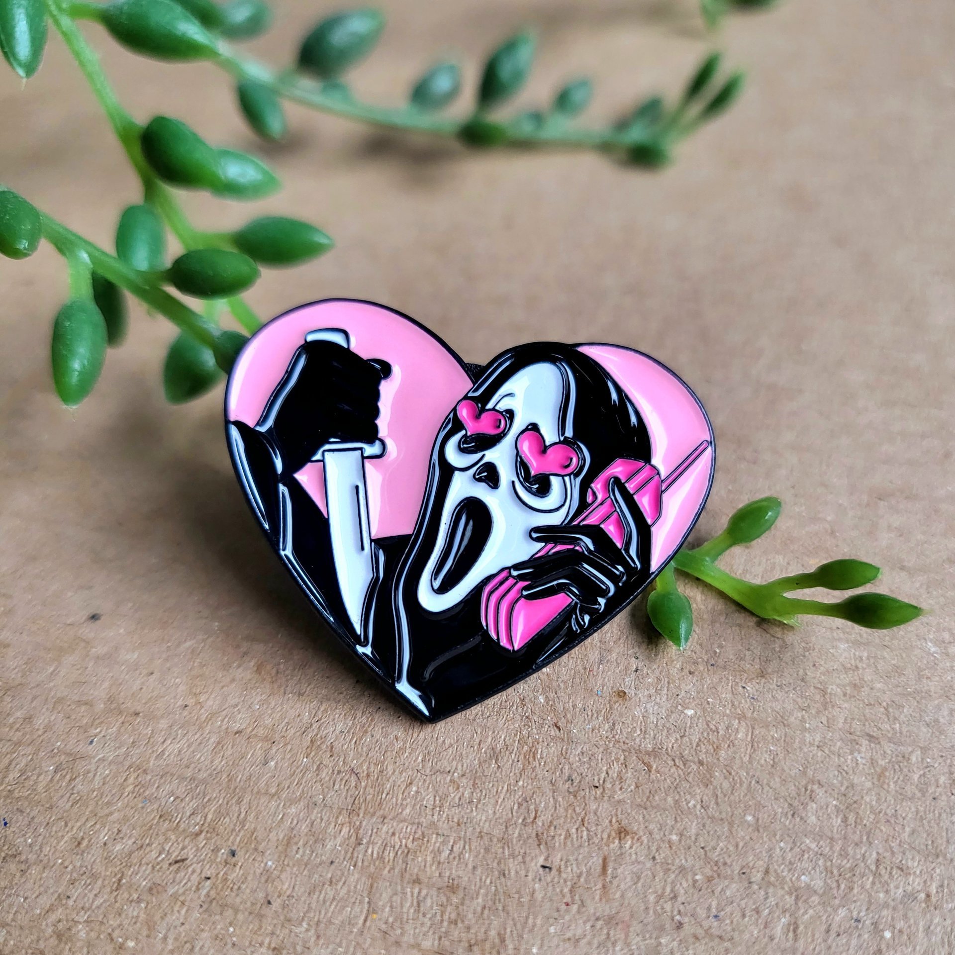Ghostface scream enamel pin badge