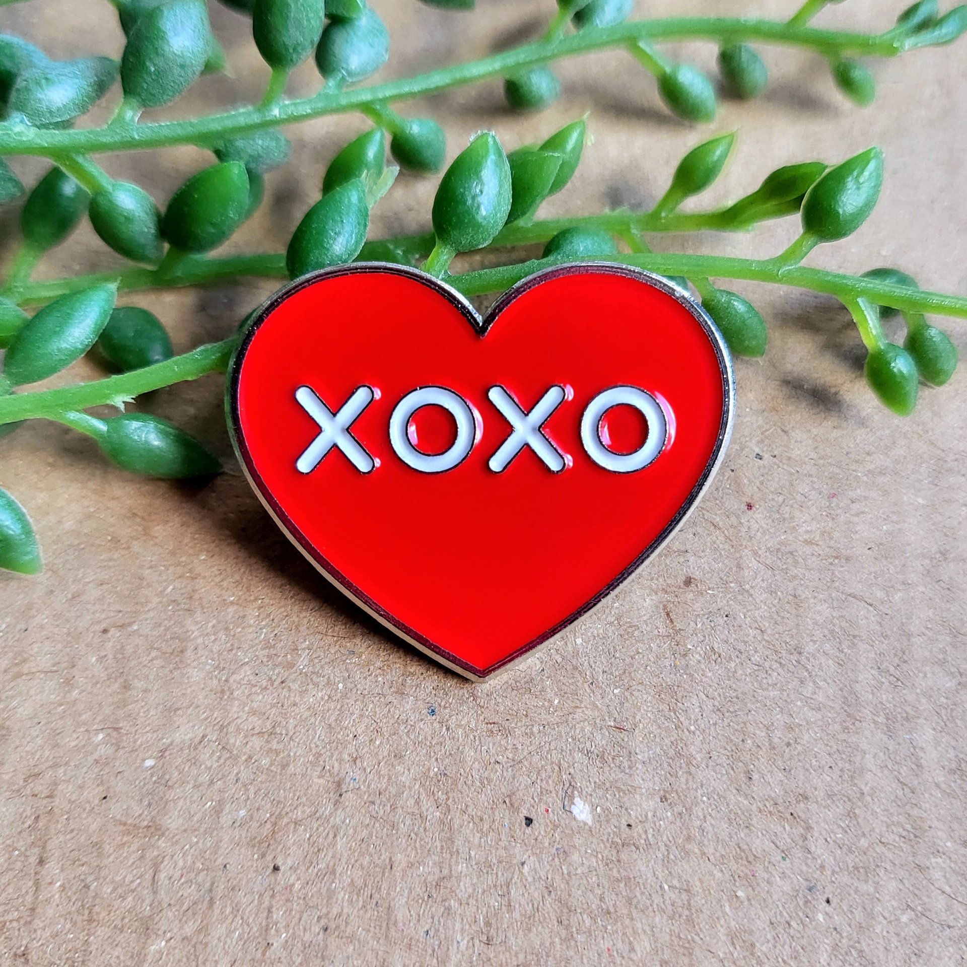Gossip Girl Enamel Pin Badge