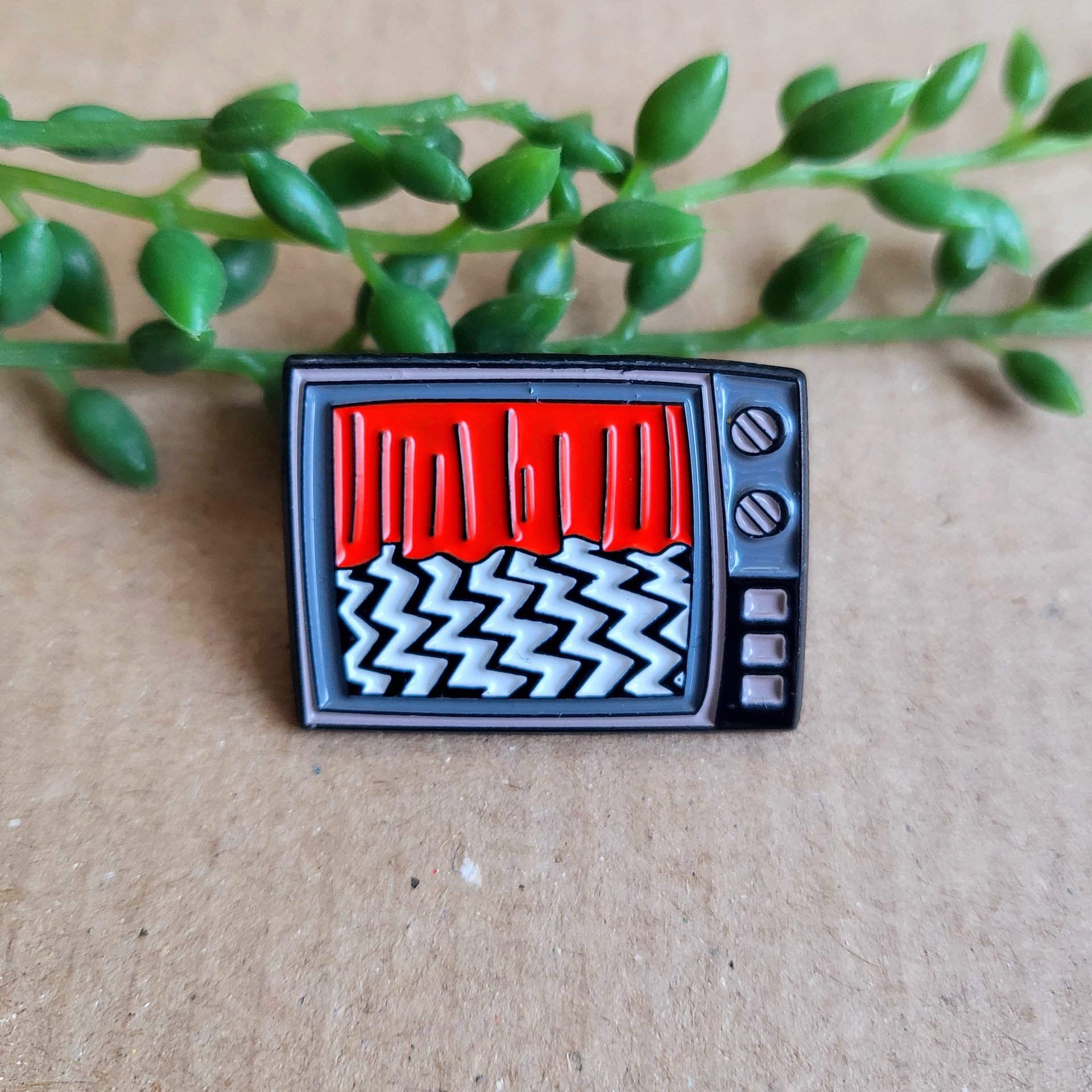 Twin Peaks Enamel Pin Badge