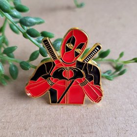 Heart Deadpool enamel pin badge