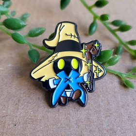 Final Fantasy Enamel Pin badge