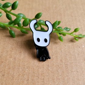 Hollow Knight pin badge