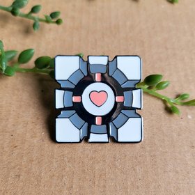 Companion Cube Pin Badge