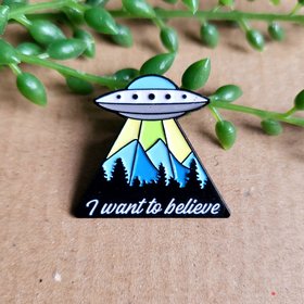 X Files I want to believe Enamel Pin badge